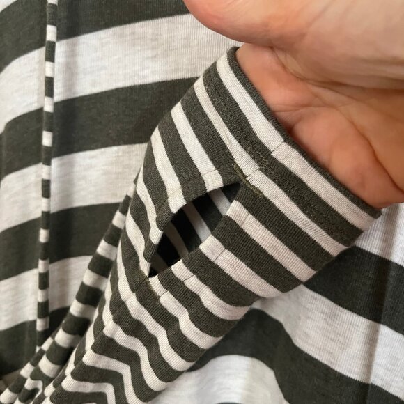 CAbi Hoodie, like new - Picture 4 of 6